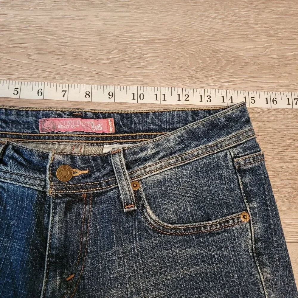 Vtg Levi's 518 Superlow Bootcut Jeans Y2K Size 9 - Picture 5 of 9
